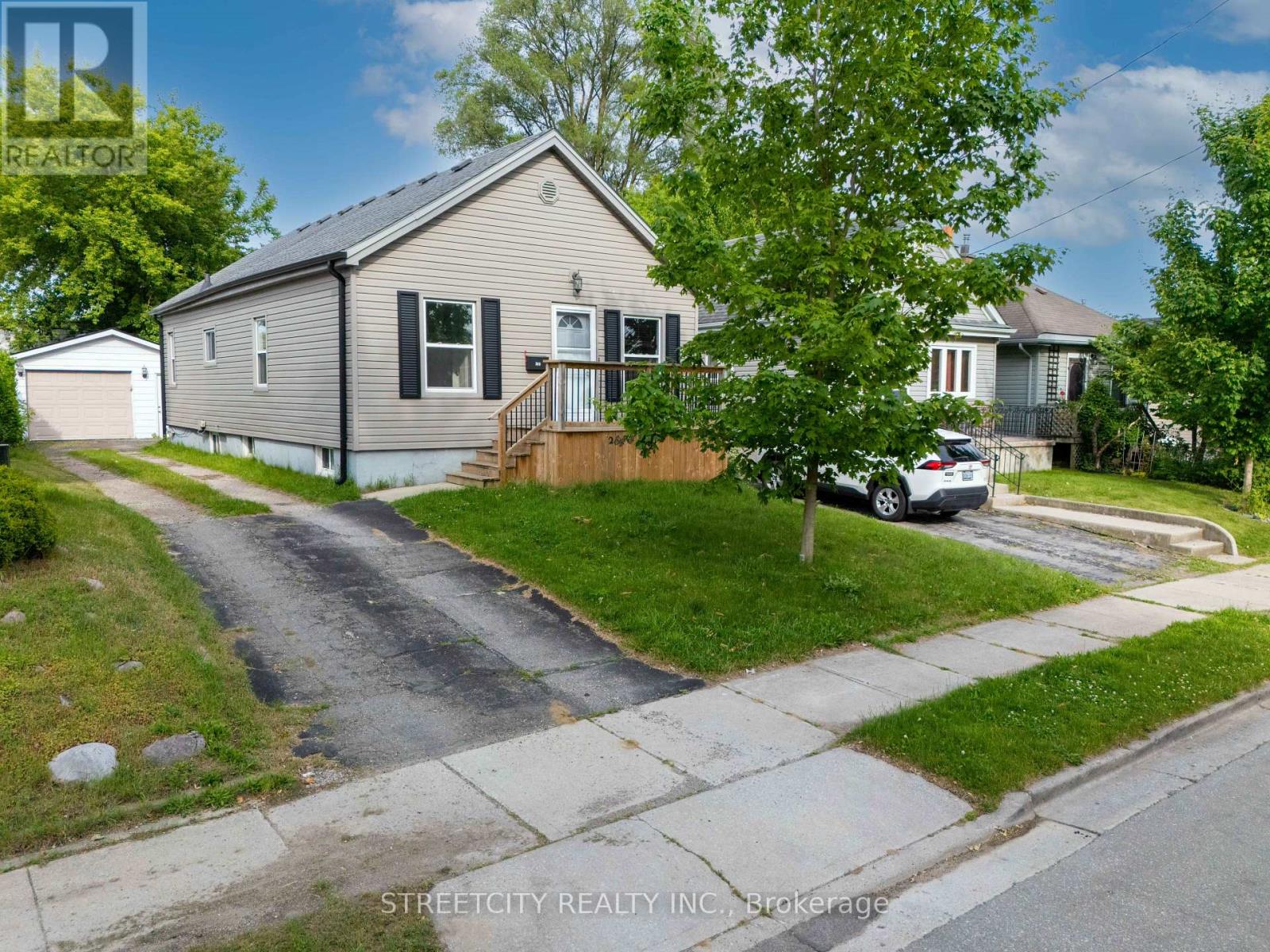 Property at 280 GILES STREET image 1