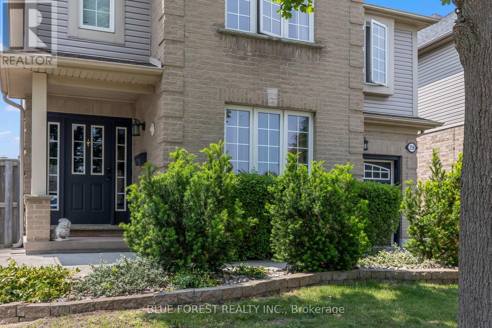 258 South Leaksdale Circle, London South, Ontario  N6M 1K3 - Photo 1 - X12226924