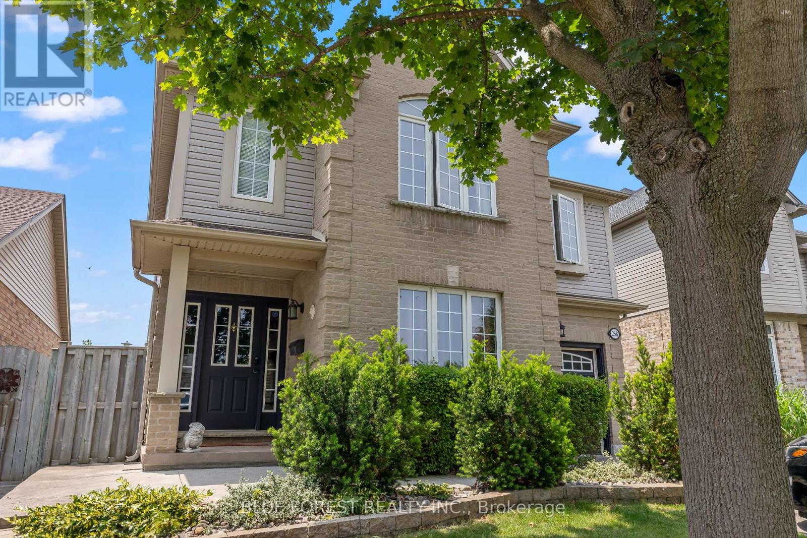 258 South Leaksdale Circle, London South, Ontario  N6M 1K3 - Photo 2 - X12226924