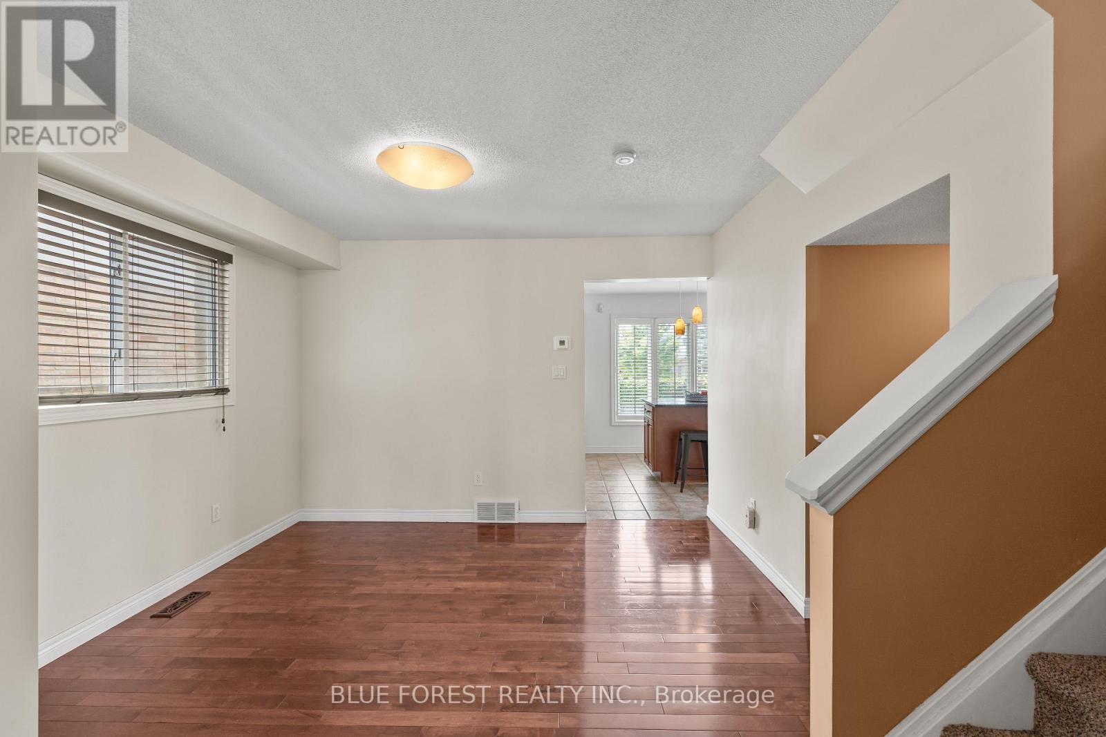 258 South Leaksdale Circle, London South, Ontario  N6M 1K3 - Photo 8 - X12226924
