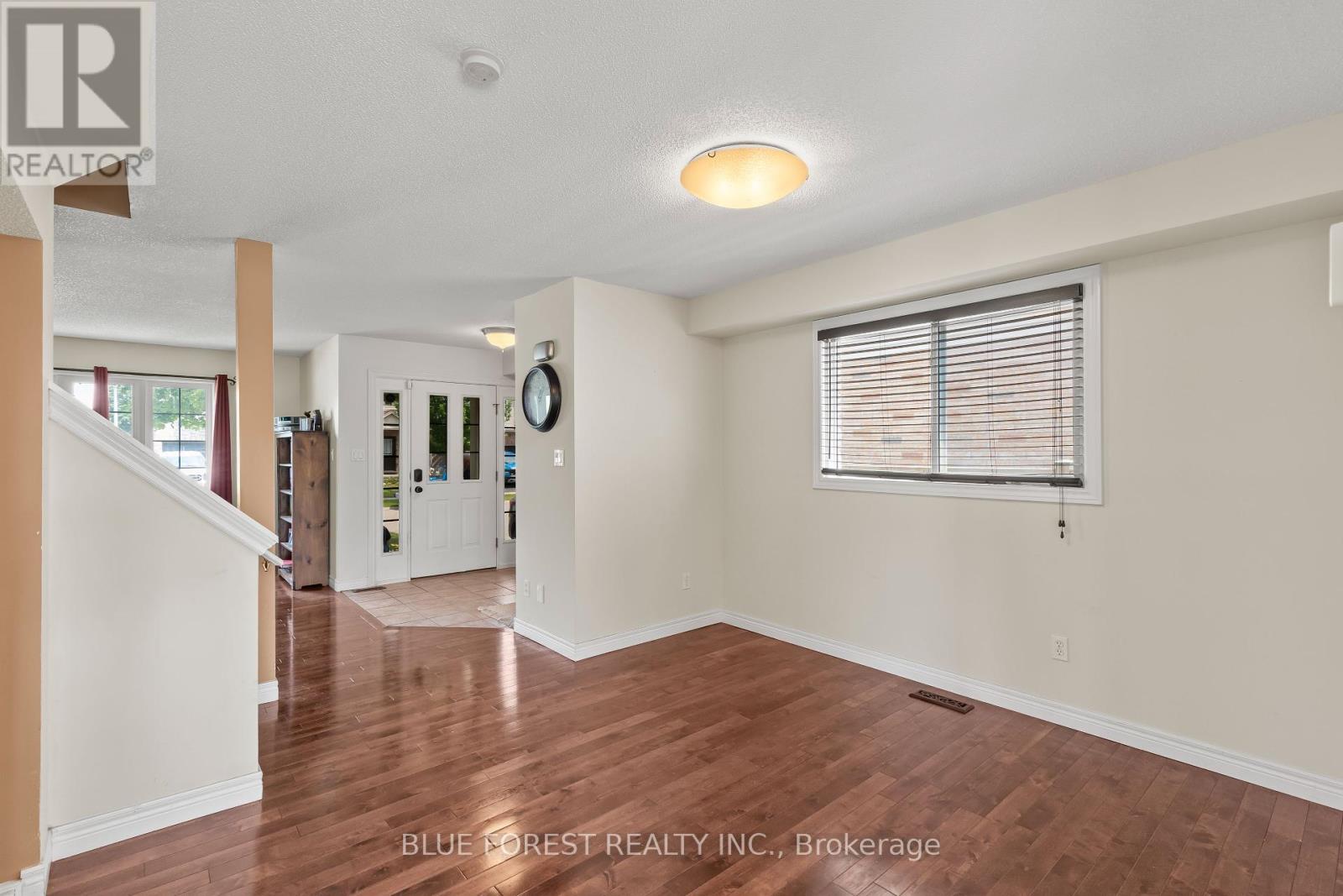 258 South Leaksdale Circle, London South, Ontario  N6M 1K3 - Photo 9 - X12226924