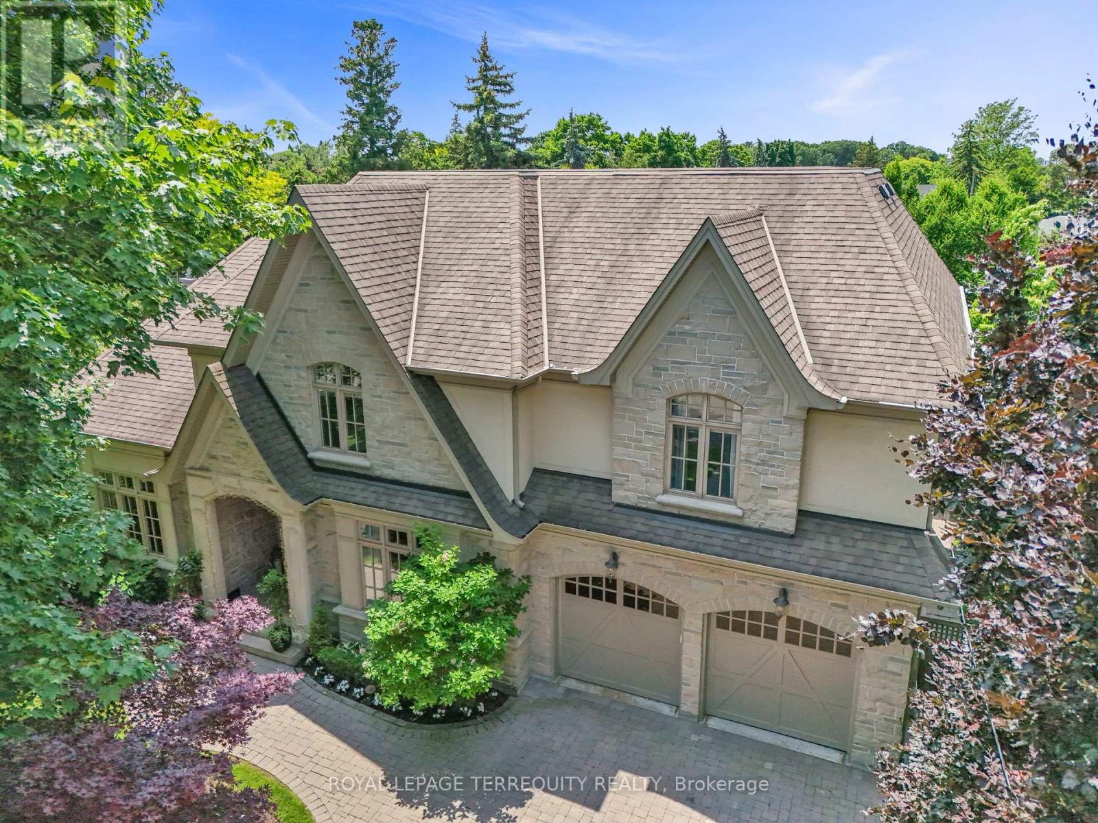 Property at 61 PRINCESS ANNE CRESCENT image 3