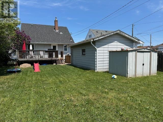 Property at 180 Christina ST E image 3