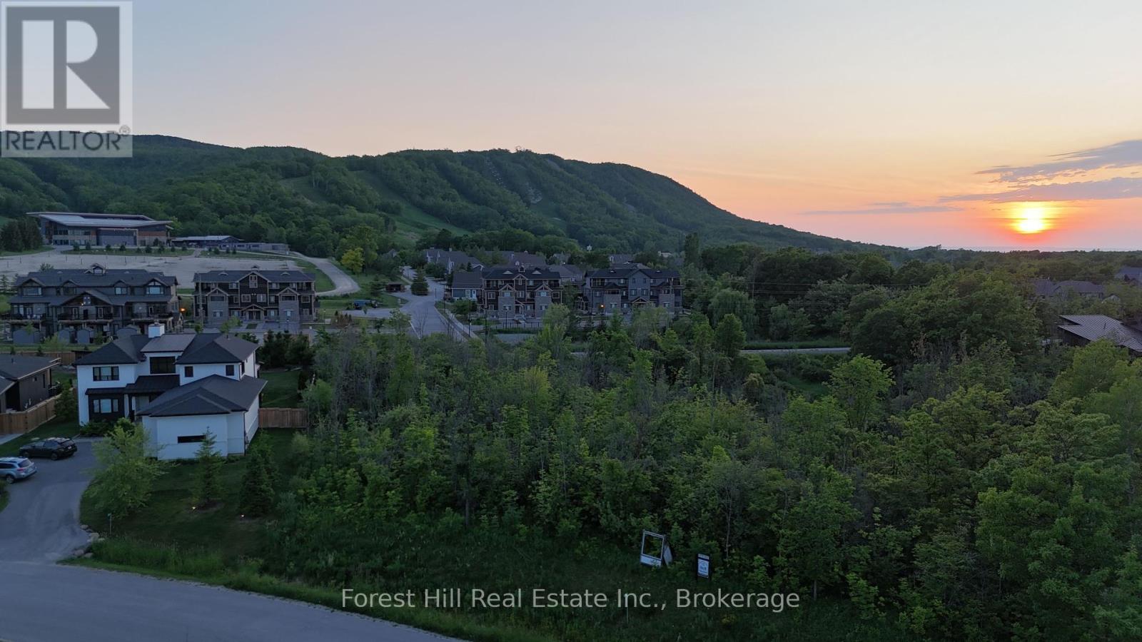 124 Interlaken Court, Blue Mountains, Ontario  L9Y 0B8 - Photo 7 - X11895020