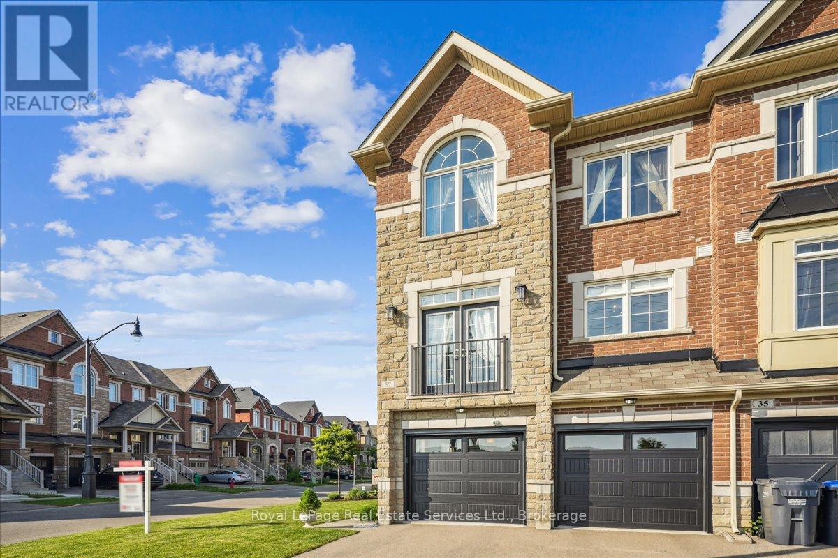 Property at 37 ROCKMAN CRESCENT image 2