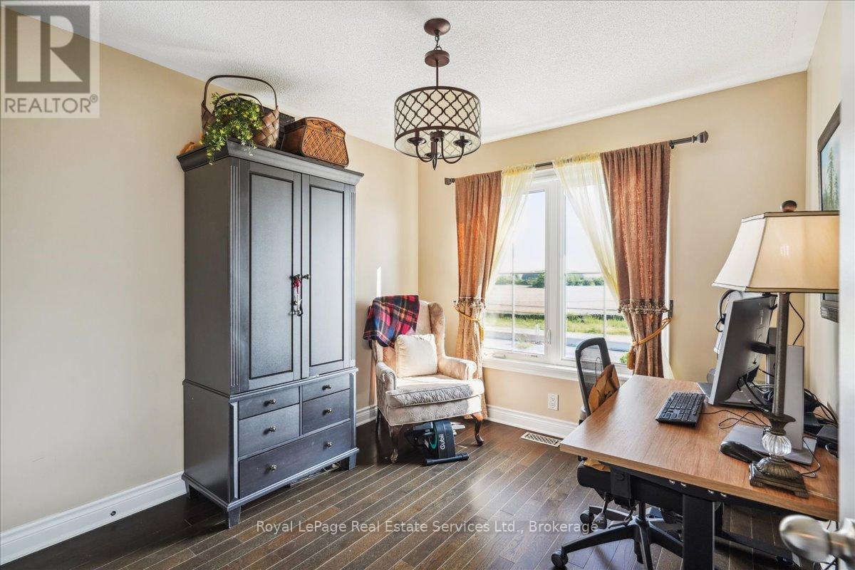 37 Rockman Crescent, Brampton, Ontario  L7A 0B5 - Photo 27 - W12226908