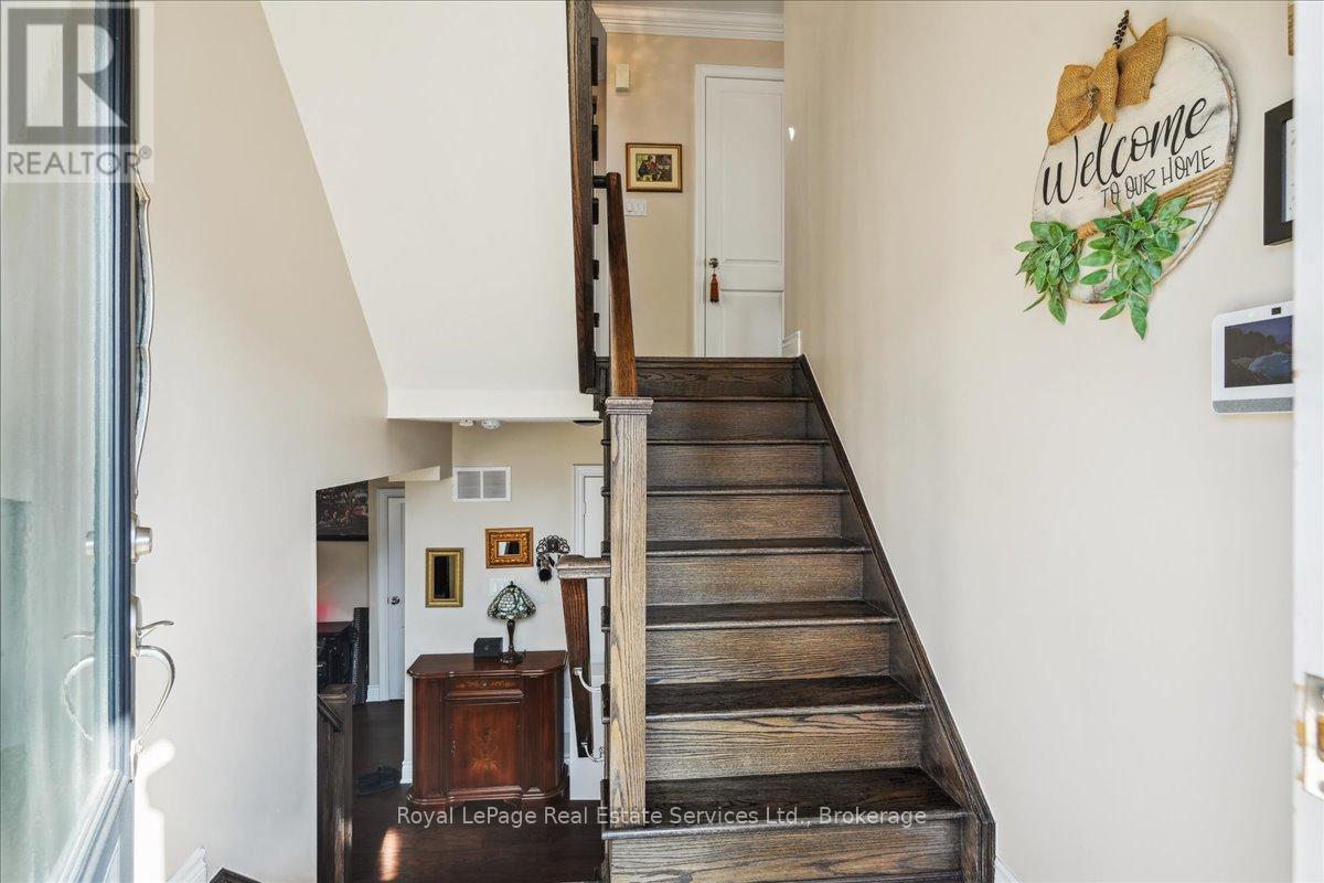 Property at 37 ROCKMAN CRESCENT image 5