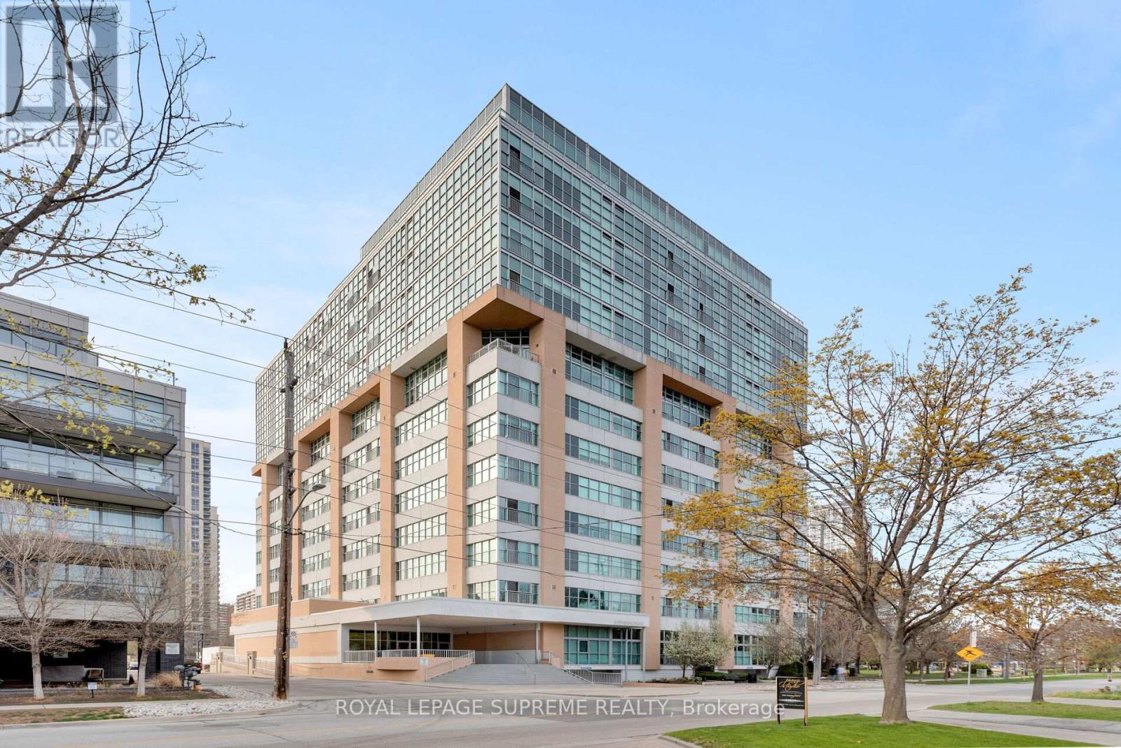 Property at 209 - 2 FIELDWAY ROAD image 2