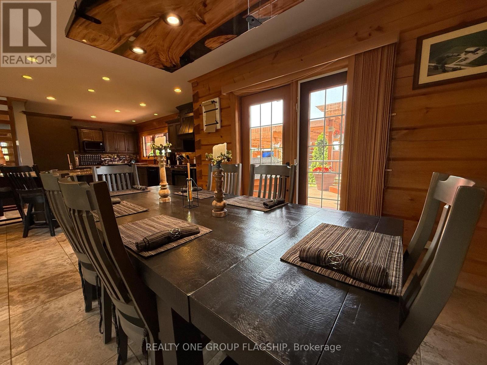 8529 Kinnaird Road, Lambton Shores (Bosanquet), Ontario  N0N 1J3 - Photo 32 - X12226769