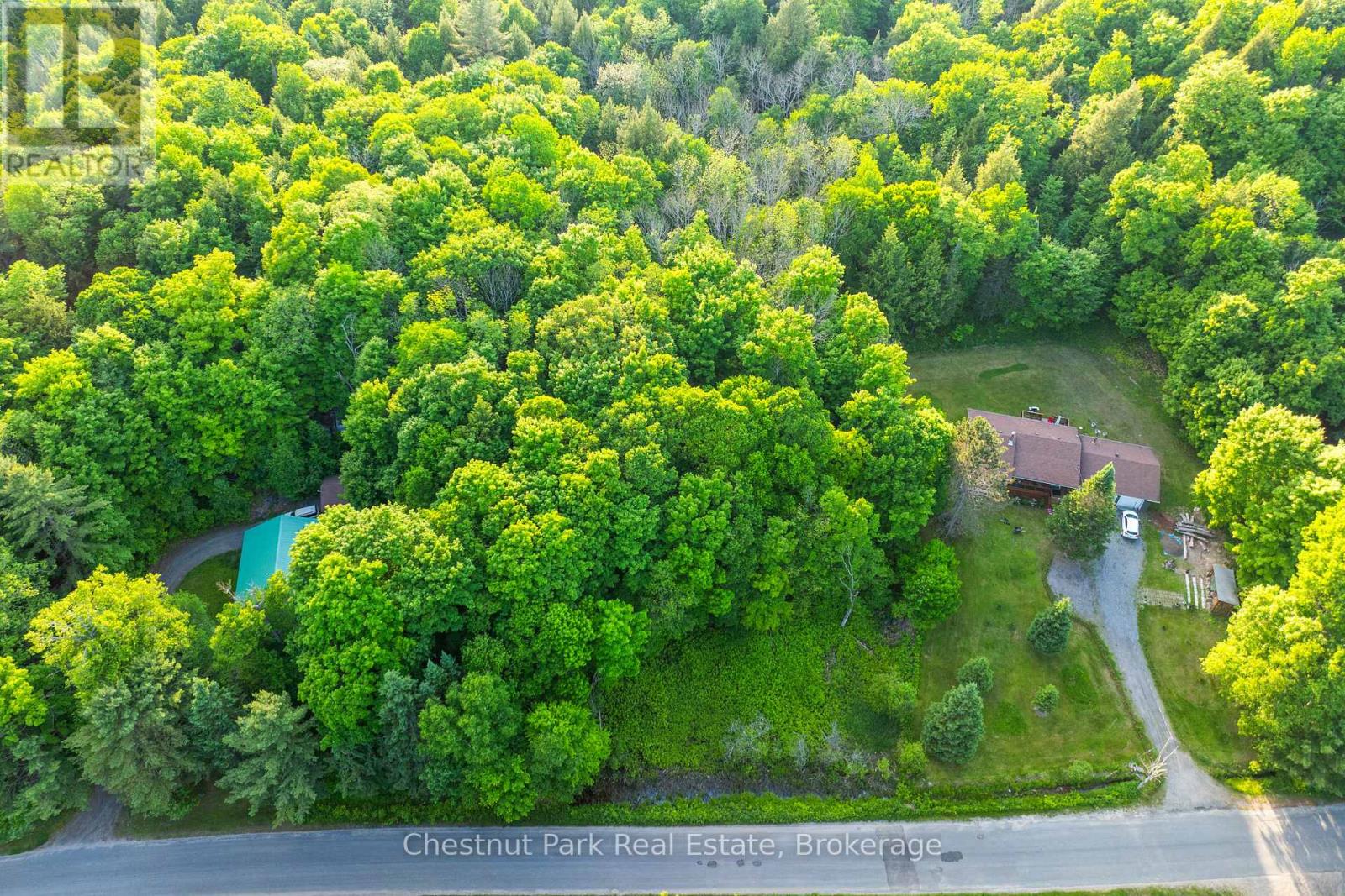56 Vernon Lane, Huntsville, Ontario  P1H 2J2 - Photo 4 - X12226860