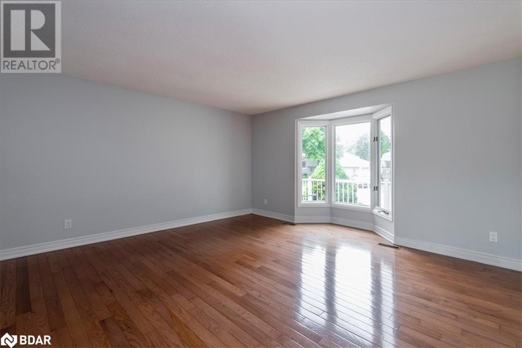 3 Comforts Cove, Innisfil, Ontario  L9S 1S3 - Photo 6 - 40741889