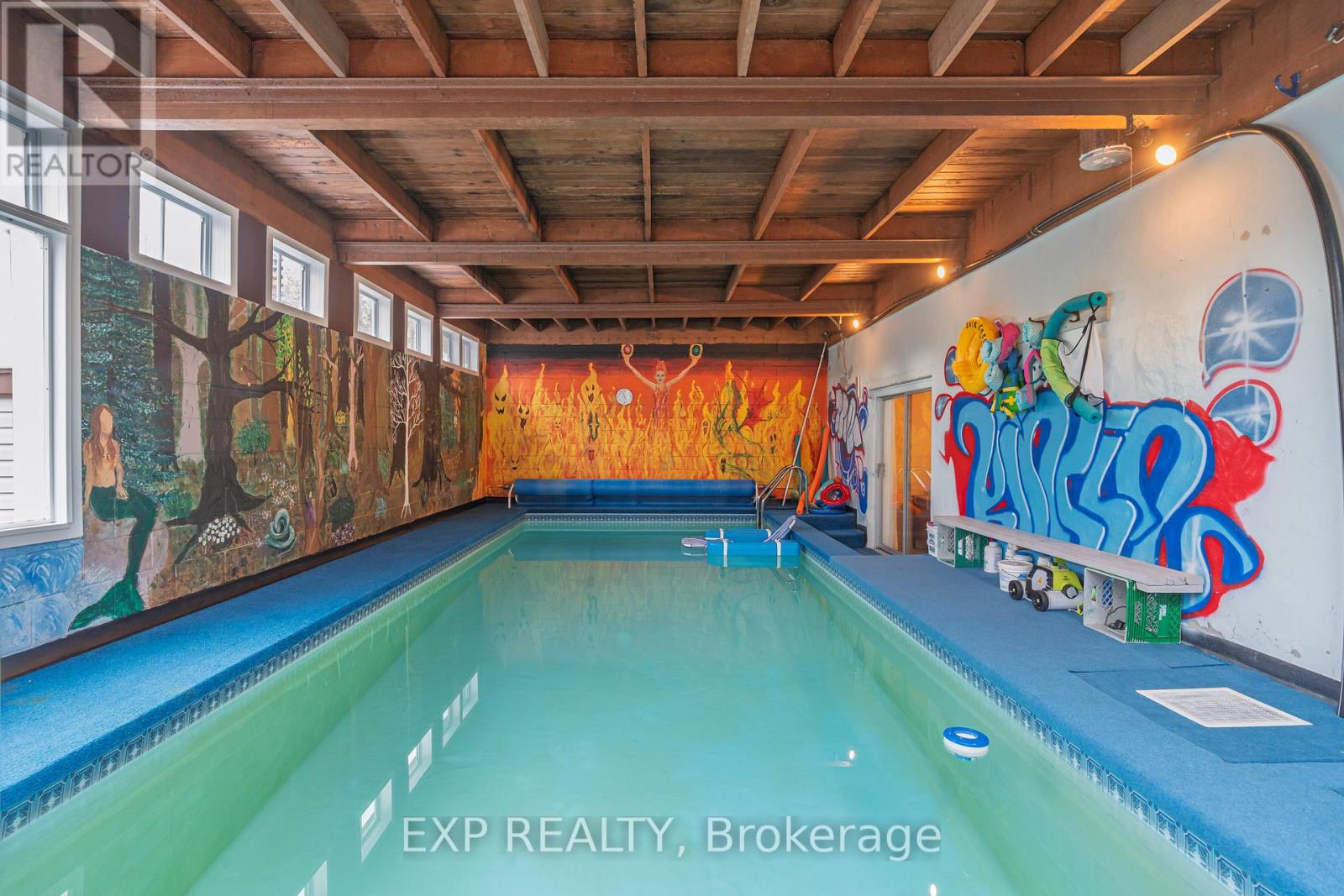 Property at 220 ANCASTER AVENUE image 2