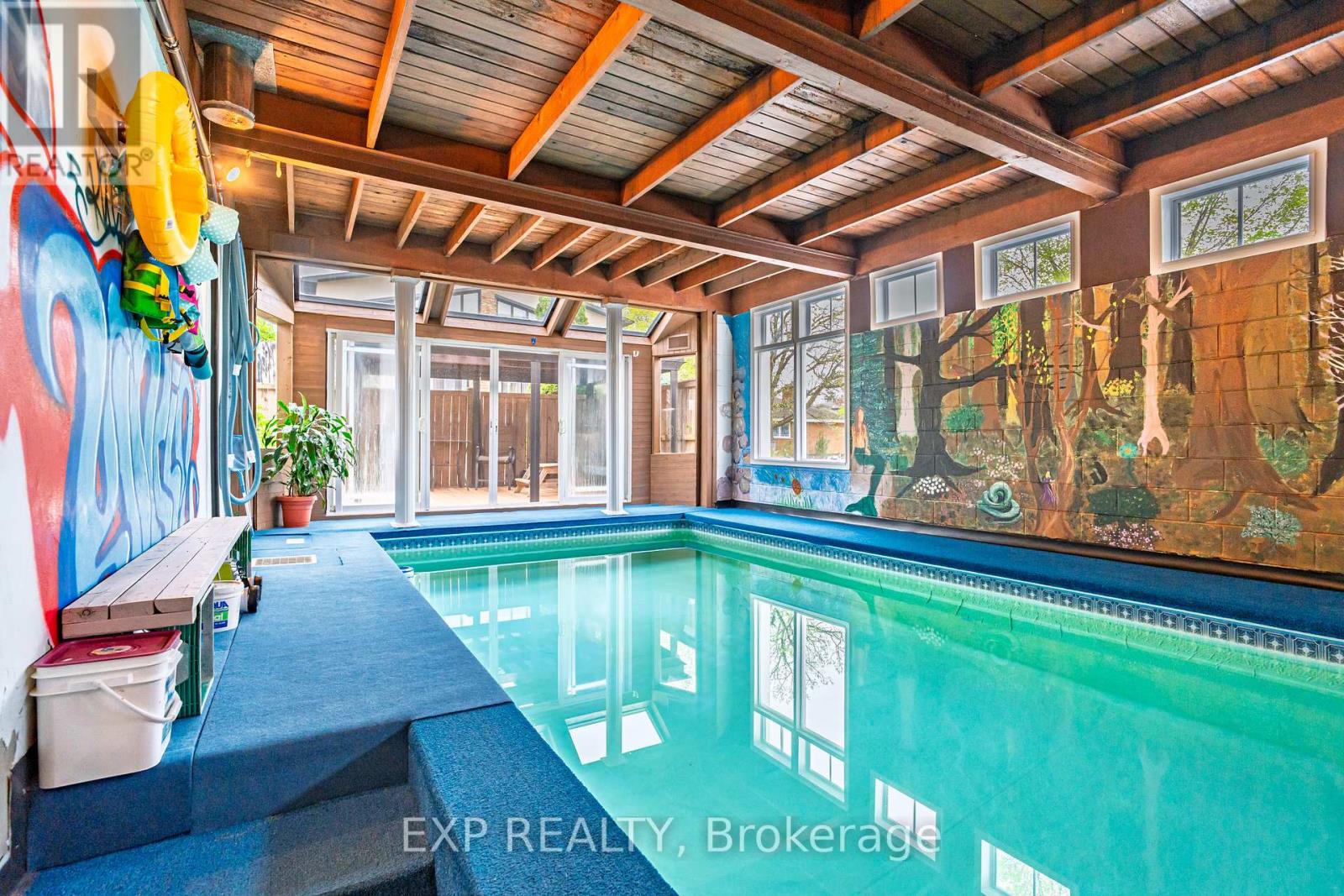 Property at 220 ANCASTER AVENUE image 3