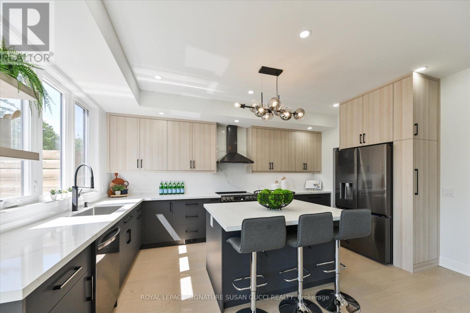 354 Woodmount Avenue, Toronto, Ontario  M4C 4A5 - Photo 10 - E12226831