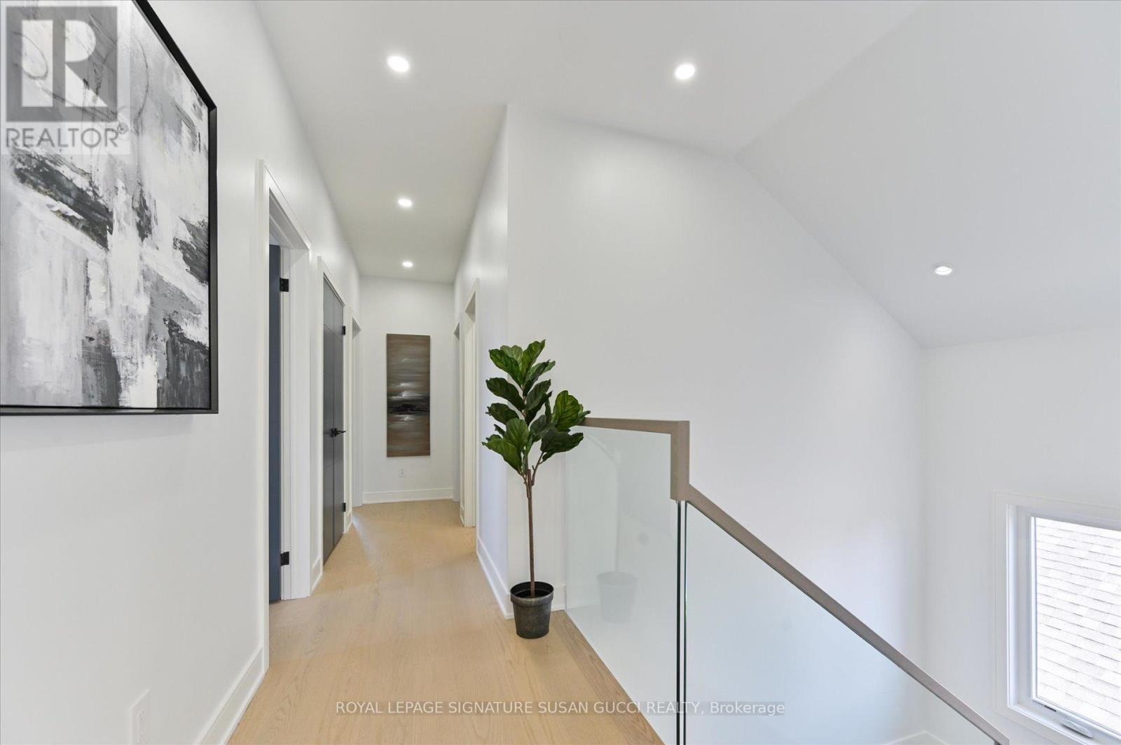 354 Woodmount Avenue, Toronto, Ontario  M4C 4A5 - Photo 17 - E12226831