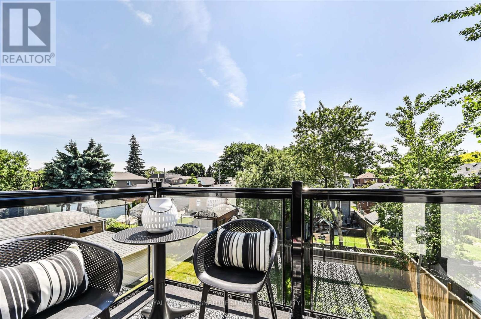 354 Woodmount Avenue, Toronto, Ontario  M4C 4A5 - Photo 23 - E12226831