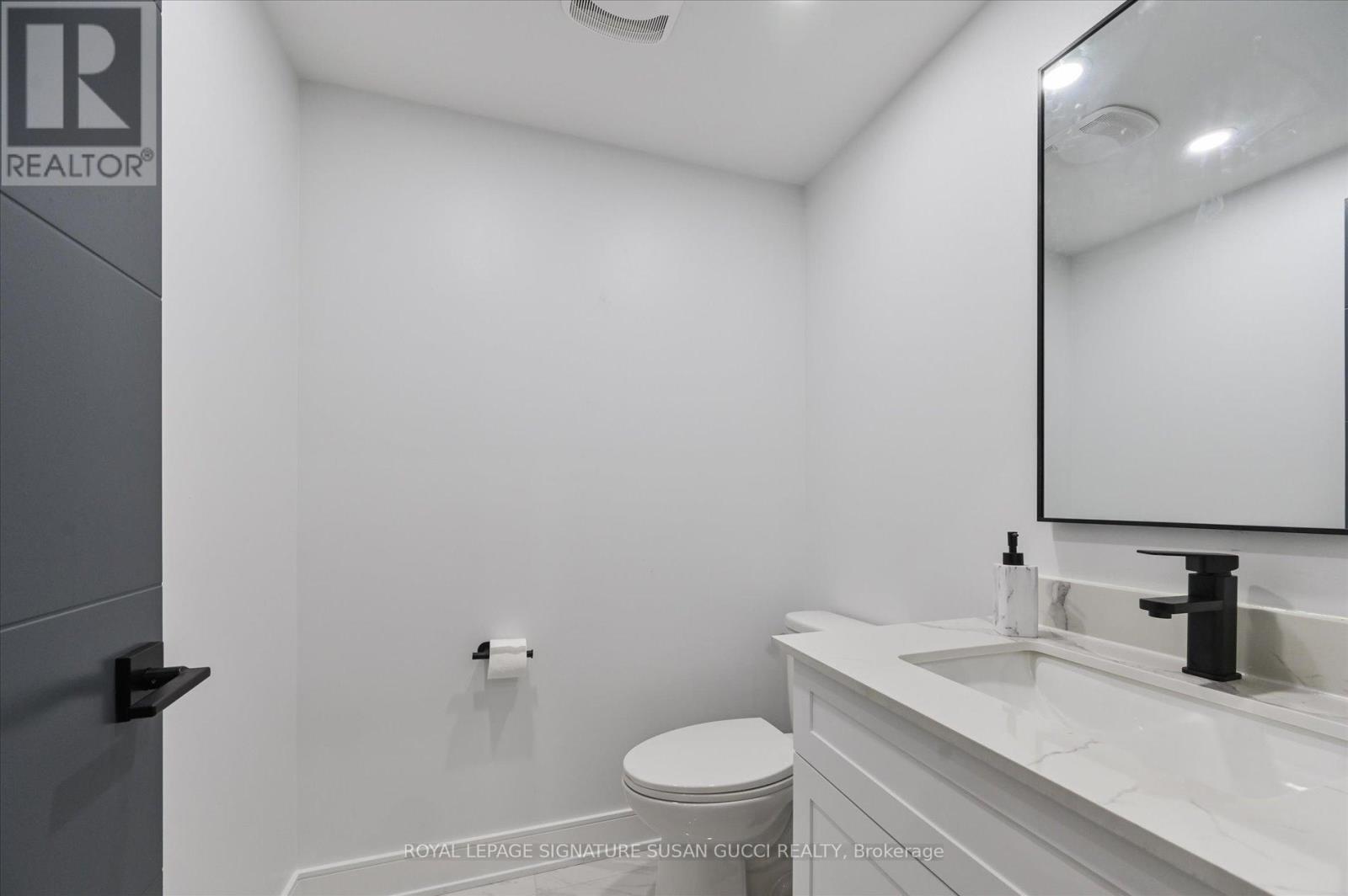 354 Woodmount Avenue, Toronto, Ontario  M4C 4A5 - Photo 34 - E12226831