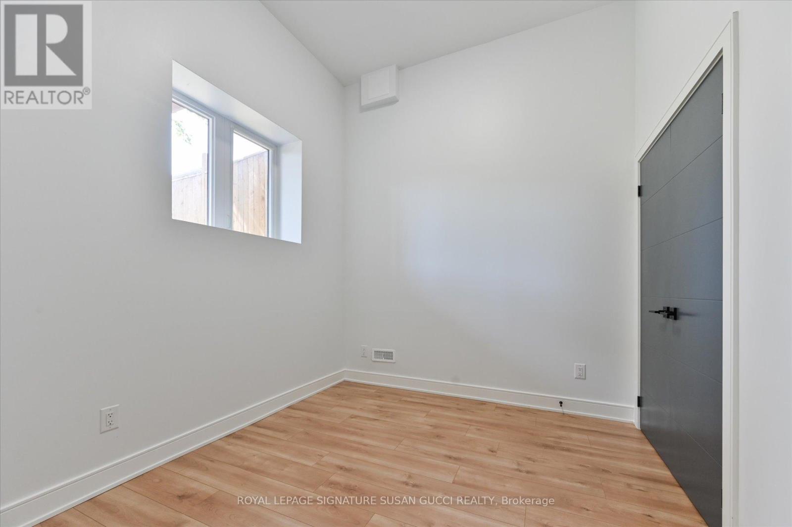 354 Woodmount Avenue, Toronto, Ontario  M4C 4A5 - Photo 37 - E12226831