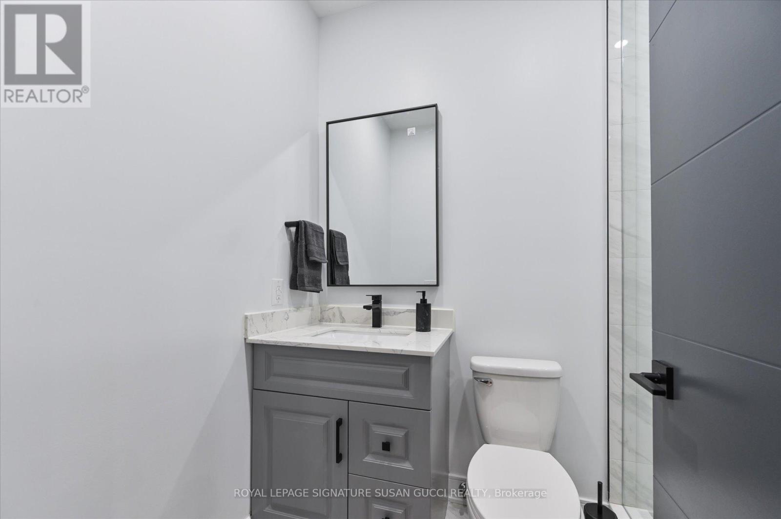 354 Woodmount Avenue, Toronto, Ontario  M4C 4A5 - Photo 38 - E12226831