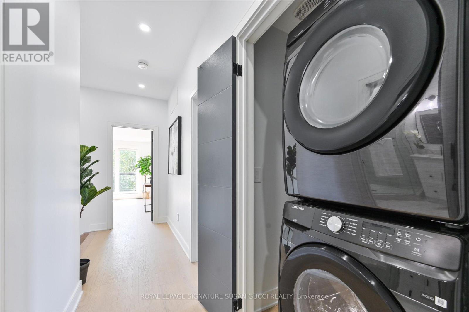 354 Woodmount Avenue, Toronto, Ontario  M4C 4A5 - Photo 41 - E12226831