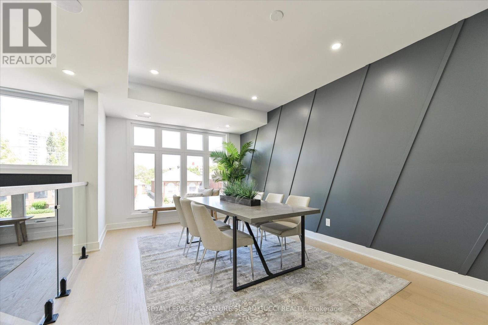 354 Woodmount Avenue, Toronto, Ontario  M4C 4A5 - Photo 7 - E12226831
