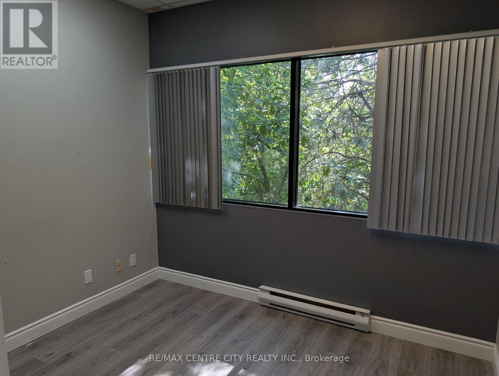 200 - 339 Wellington Road, London South, Ontario  N6C 5Z9 - Photo 13 - X12227000
