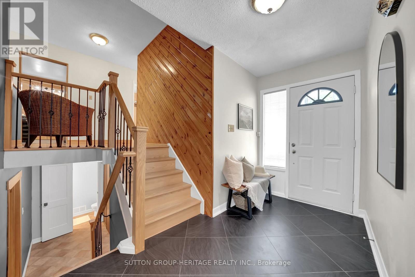 Property at 117 GUTHRIE CRESCENT image 5
