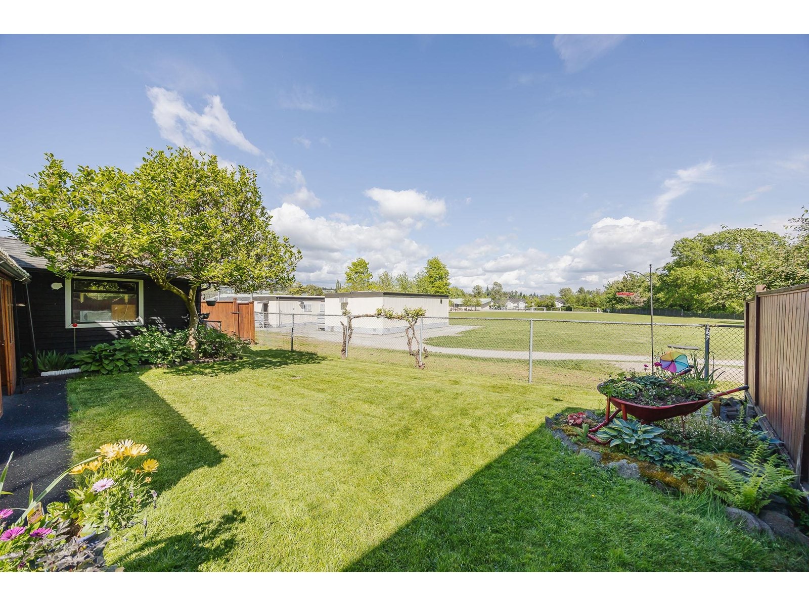 Property at 2112 WINSTON COURT image 4