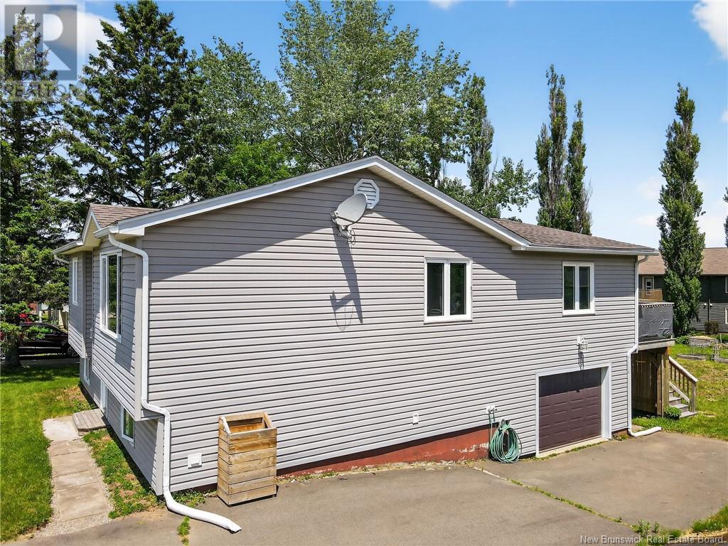 Property at 104 Chesley Street image 2