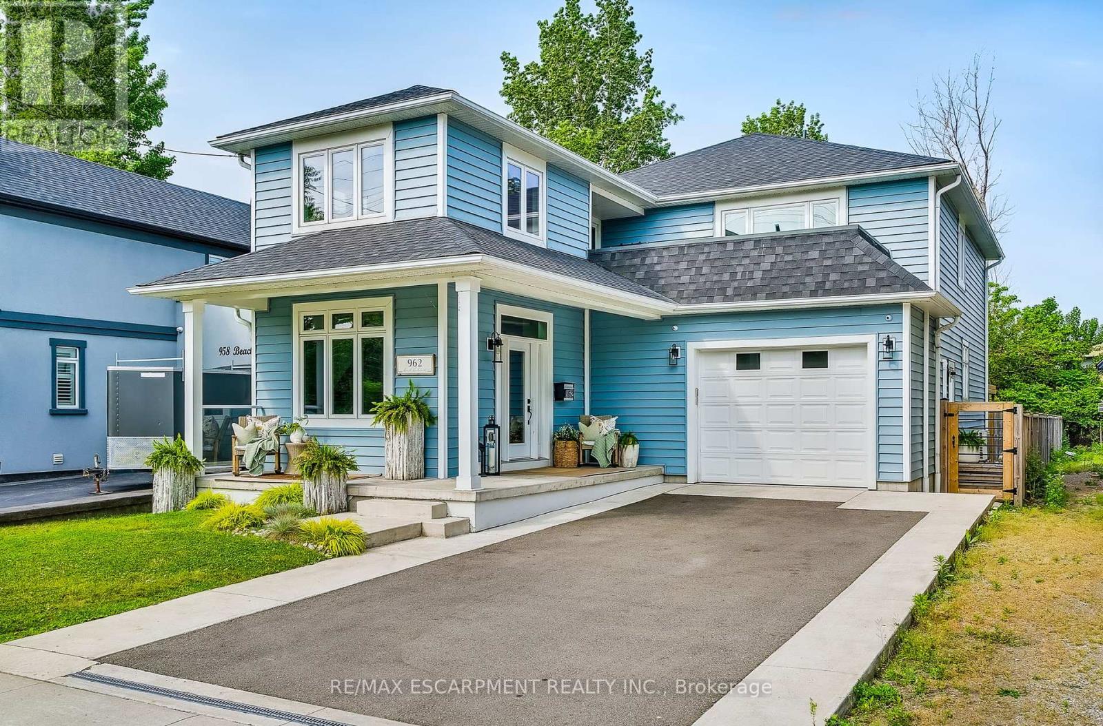 Property at 962 BEACH BOULEVARD image 1
