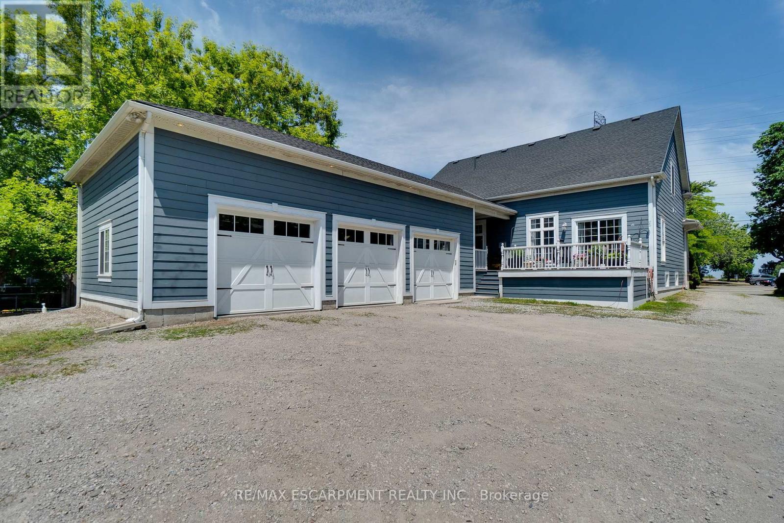 1026 Beach Boulevard, Hamilton (Hamilton Beach), Ontario  L8H 6Z4 - Photo 41 - X12226896