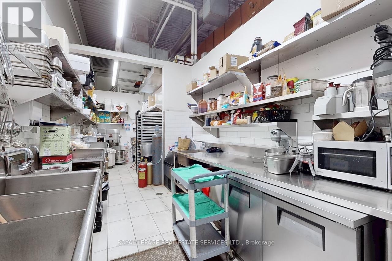 C - 300c Fourth Avenue, St. Catharines (Ridley), Ontario  L2S 0E6 - Photo 30 - X12226932