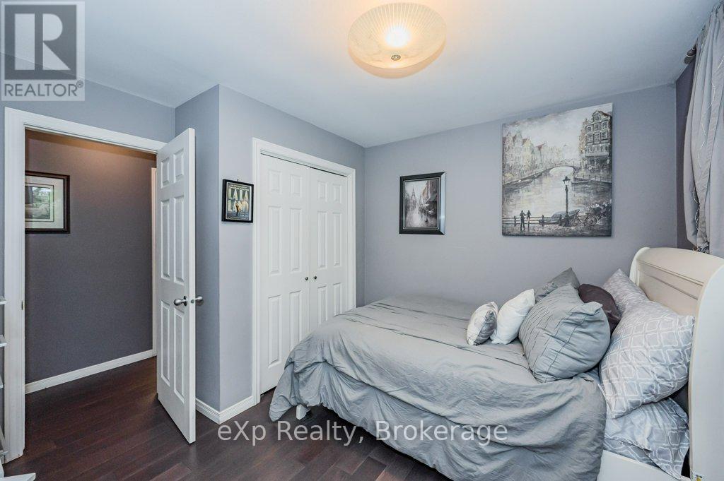8 Malvern Crescent, Guelph, Ontario  N1L 1G8 - Photo 23 - X12227012