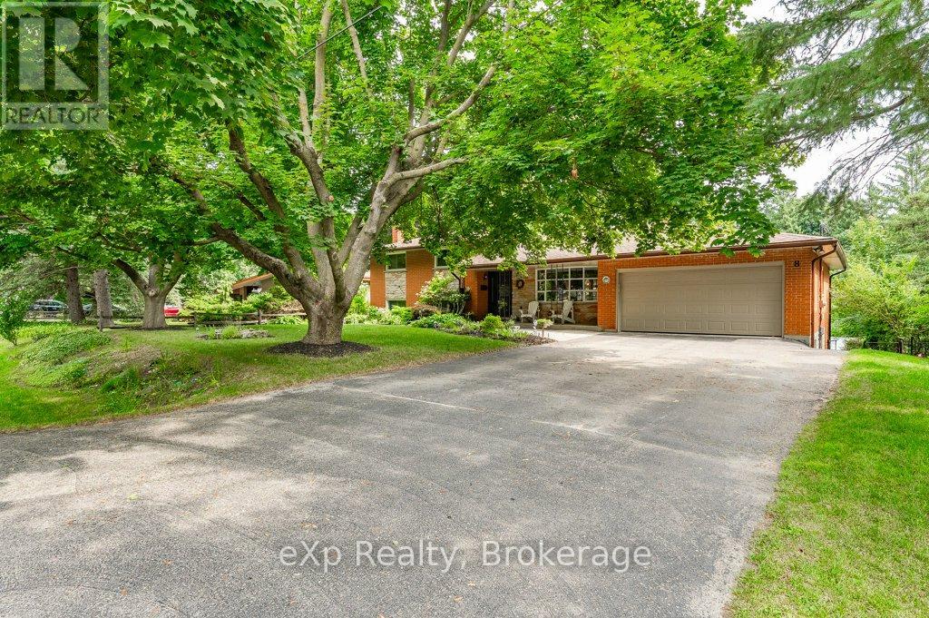 Property at 8 MALVERN CRESCENT image 3