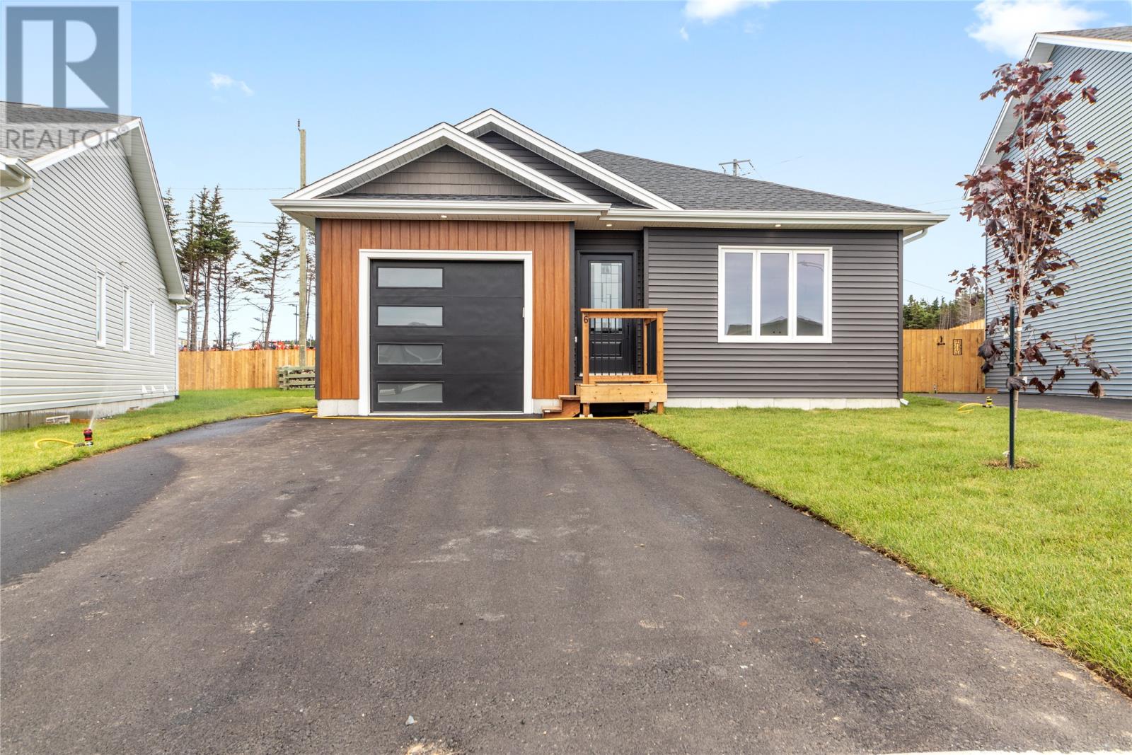 Property at 7 Fencer Place image 1