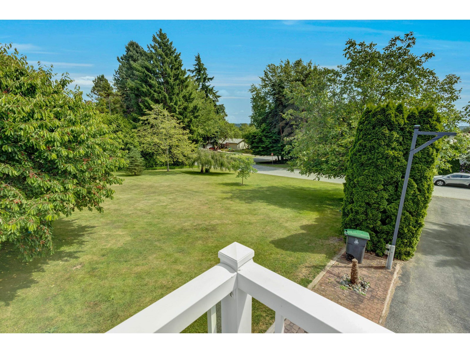 Property at 18073 19A AVENUE image 5