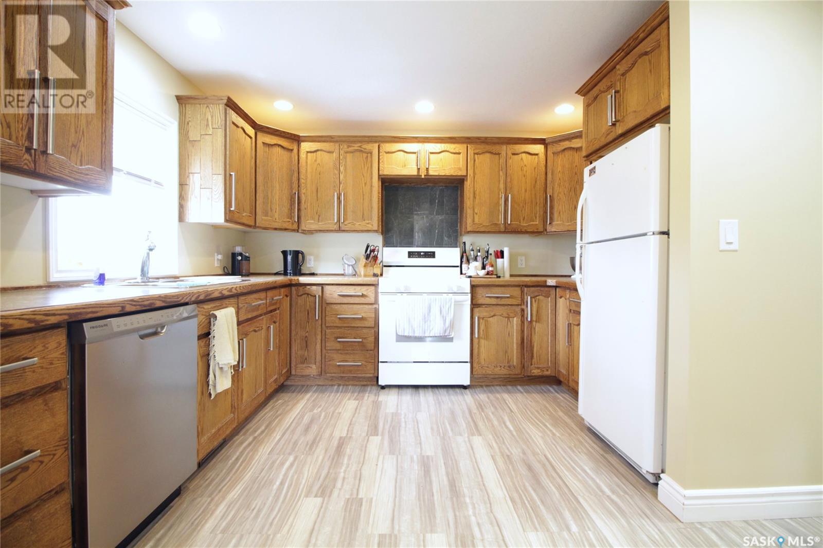416 3rd Avenue, Wapella, Saskatchewan  S0G 4Z0 - Photo 12 - SK009757