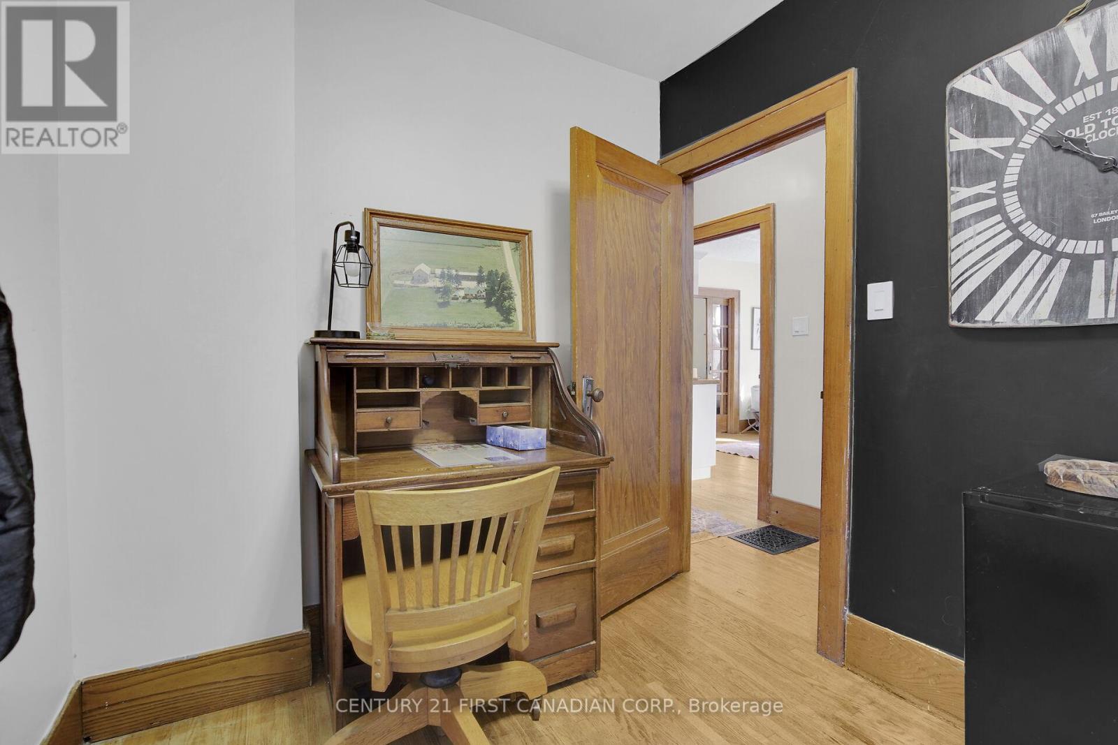 196 Queen Street, West Elgin (Rodney), Ontario  N0L 2C0 - Photo 16 - X12227092