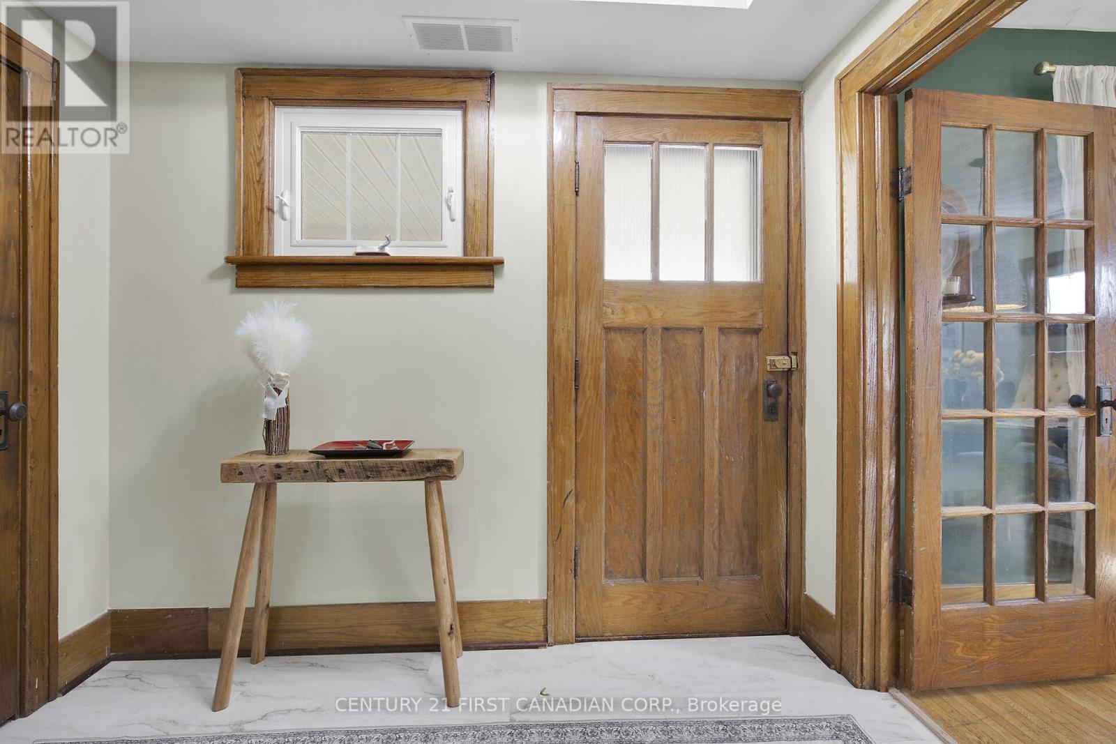 196 Queen Street, West Elgin (Rodney), Ontario  N0L 2C0 - Photo 2 - X12227092