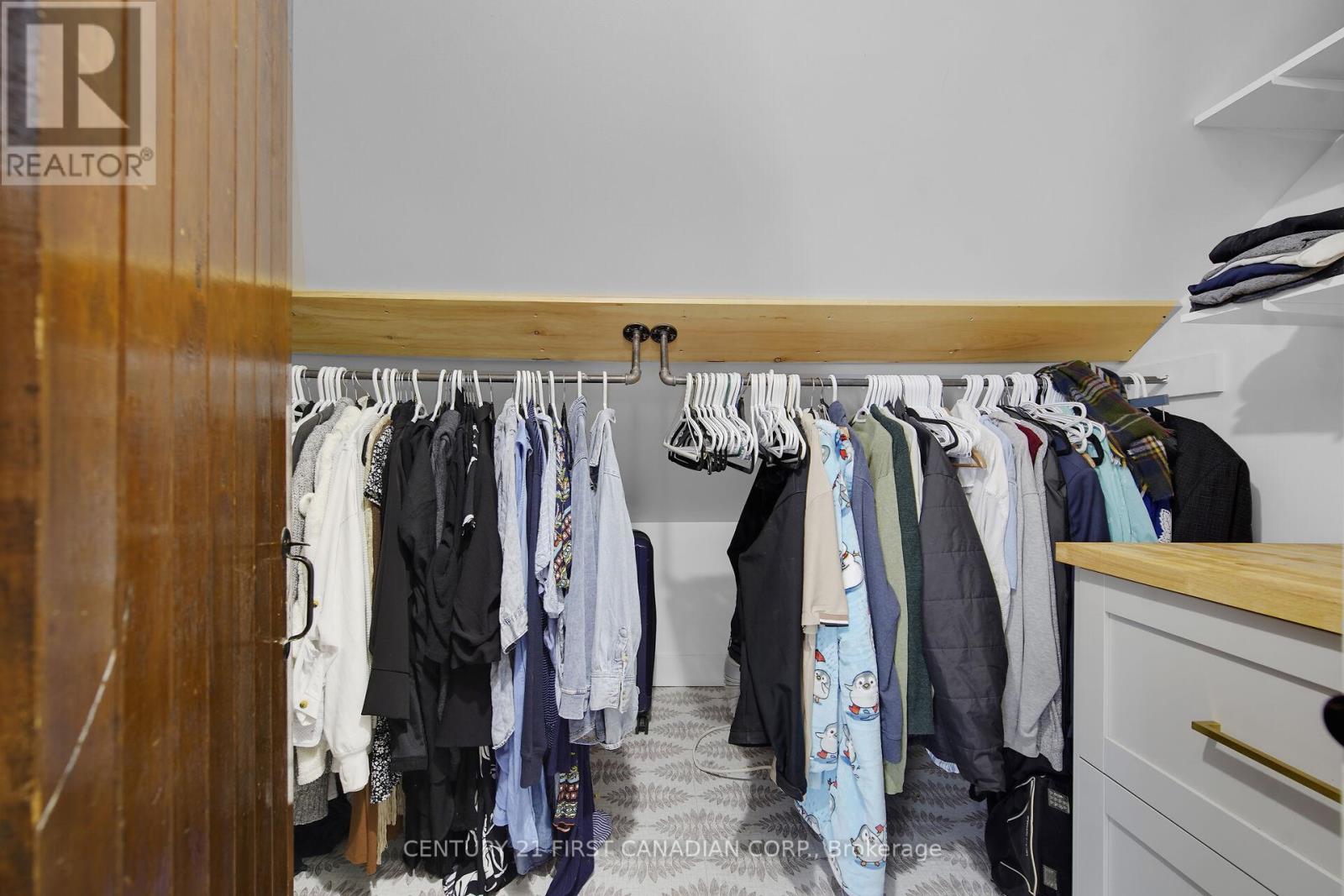 196 Queen Street, West Elgin (Rodney), Ontario  N0L 2C0 - Photo 22 - X12227092