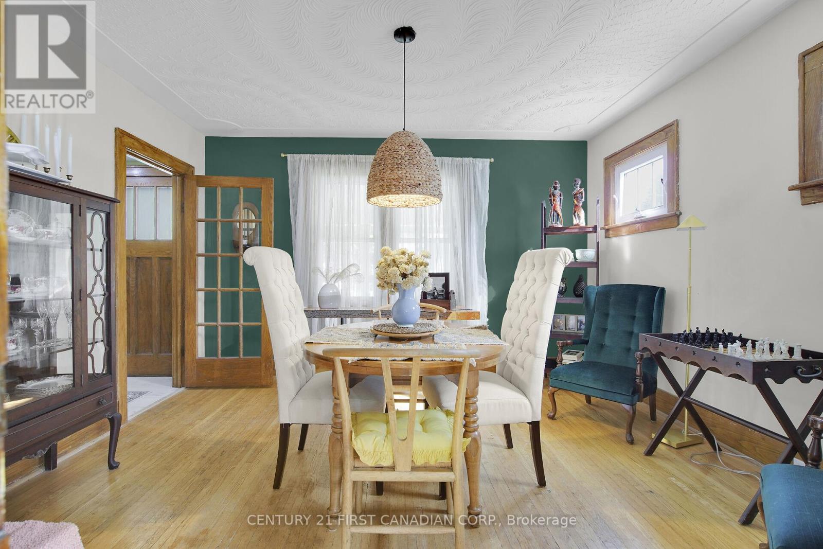 196 Queen Street, West Elgin (Rodney), Ontario  N0L 2C0 - Photo 6 - X12227092