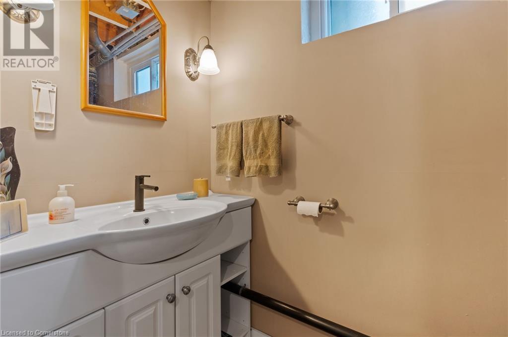 3 Mcnab Drive, Welland, Ontario  L3C 2M7 - Photo 21 - 40741395