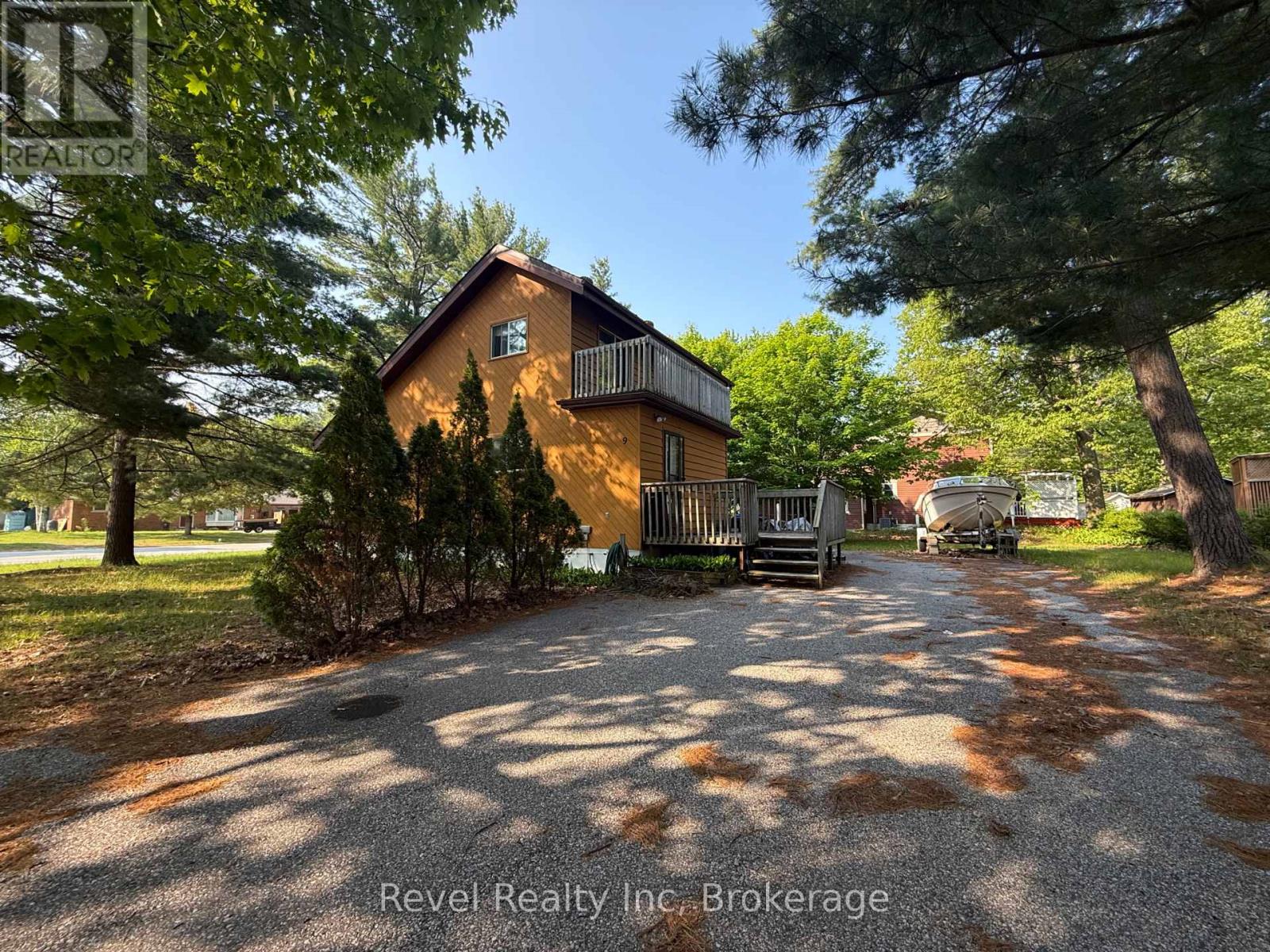 Property at 9 ISLANDVIEW CRESCENT image 1