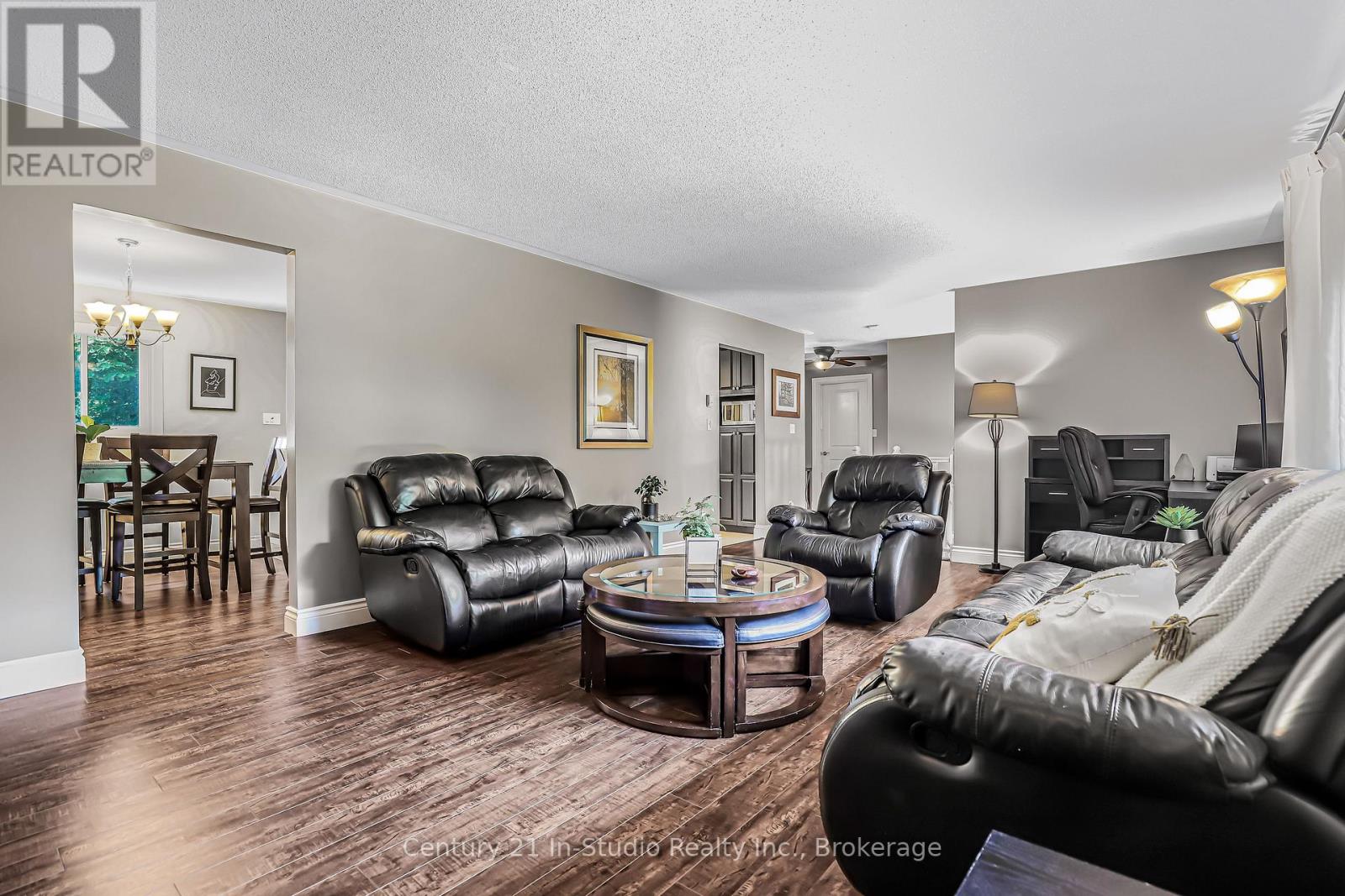 372 St Albert Street, Kincardine, Ontario  N2Z 2V3 - Photo 20 - X12227177