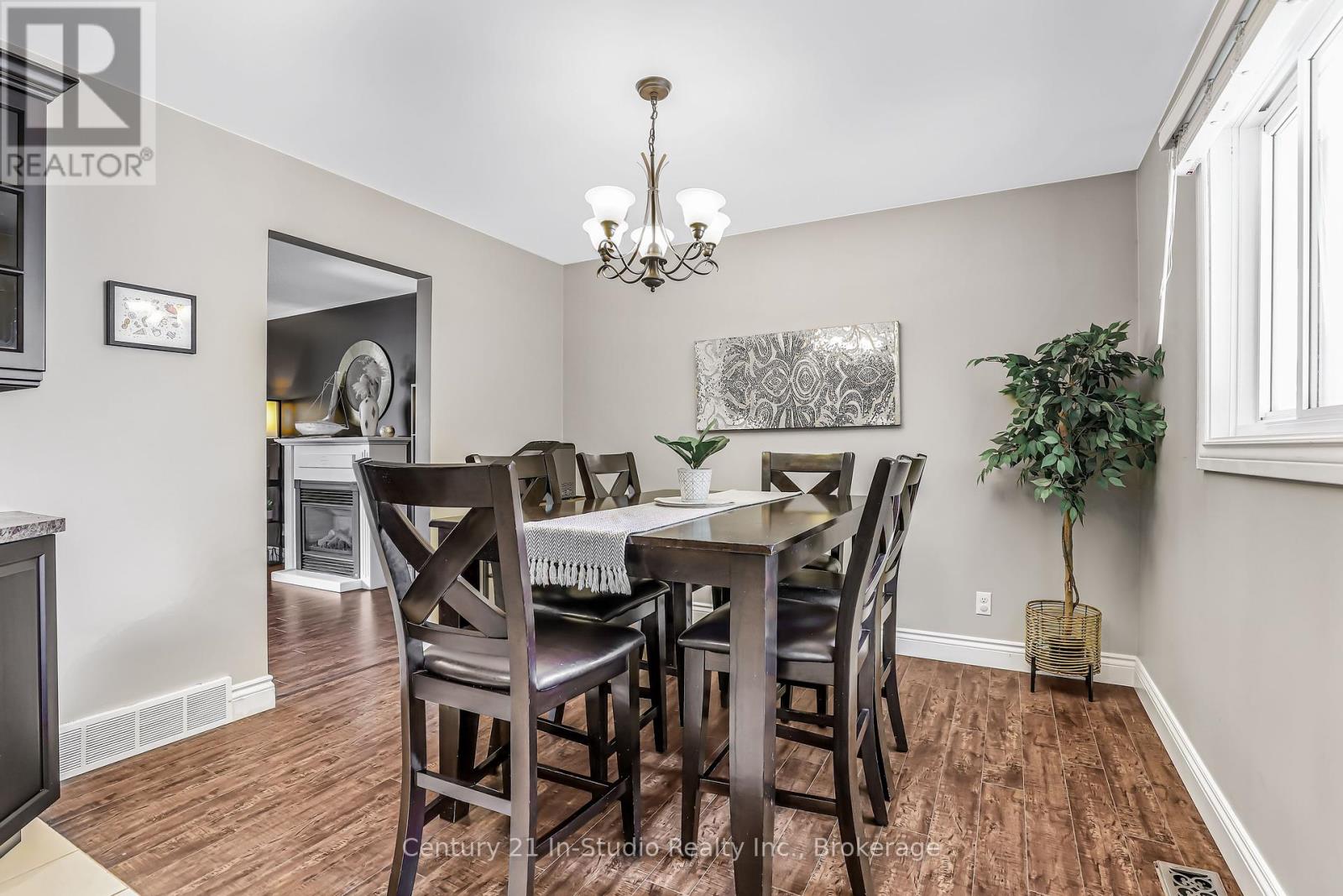 372 St Albert Street, Kincardine, Ontario  N2Z 2V3 - Photo 23 - X12227177