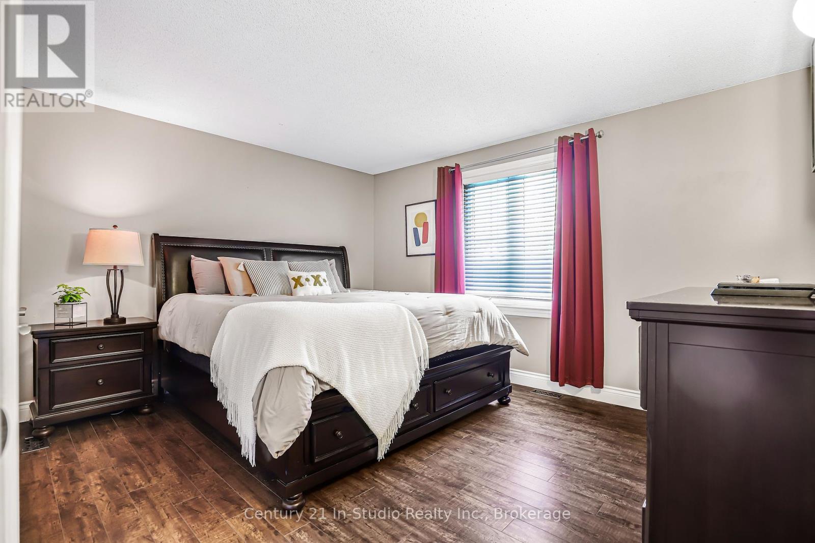 372 St Albert Street, Kincardine, Ontario  N2Z 2V3 - Photo 28 - X12227177