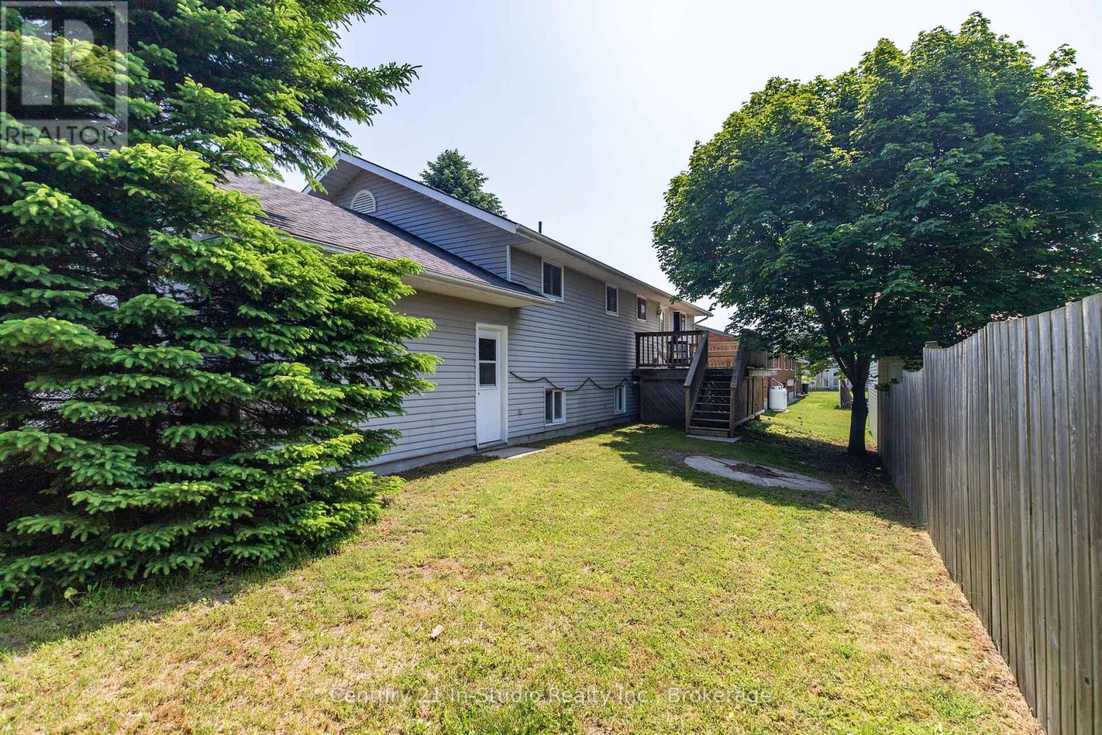 372 St Albert Street, Kincardine, Ontario  N2Z 2V3 - Photo 5 - X12227177