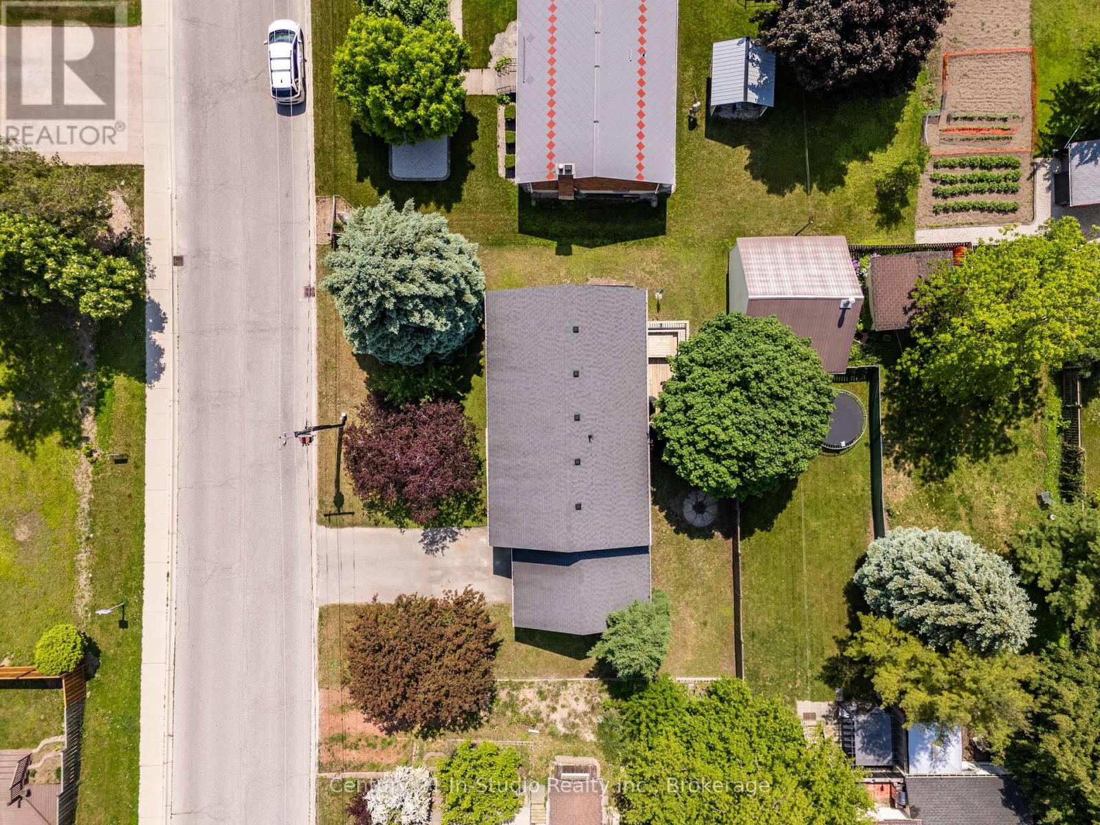 372 St Albert Street, Kincardine, Ontario  N2Z 2V3 - Photo 9 - X12227177