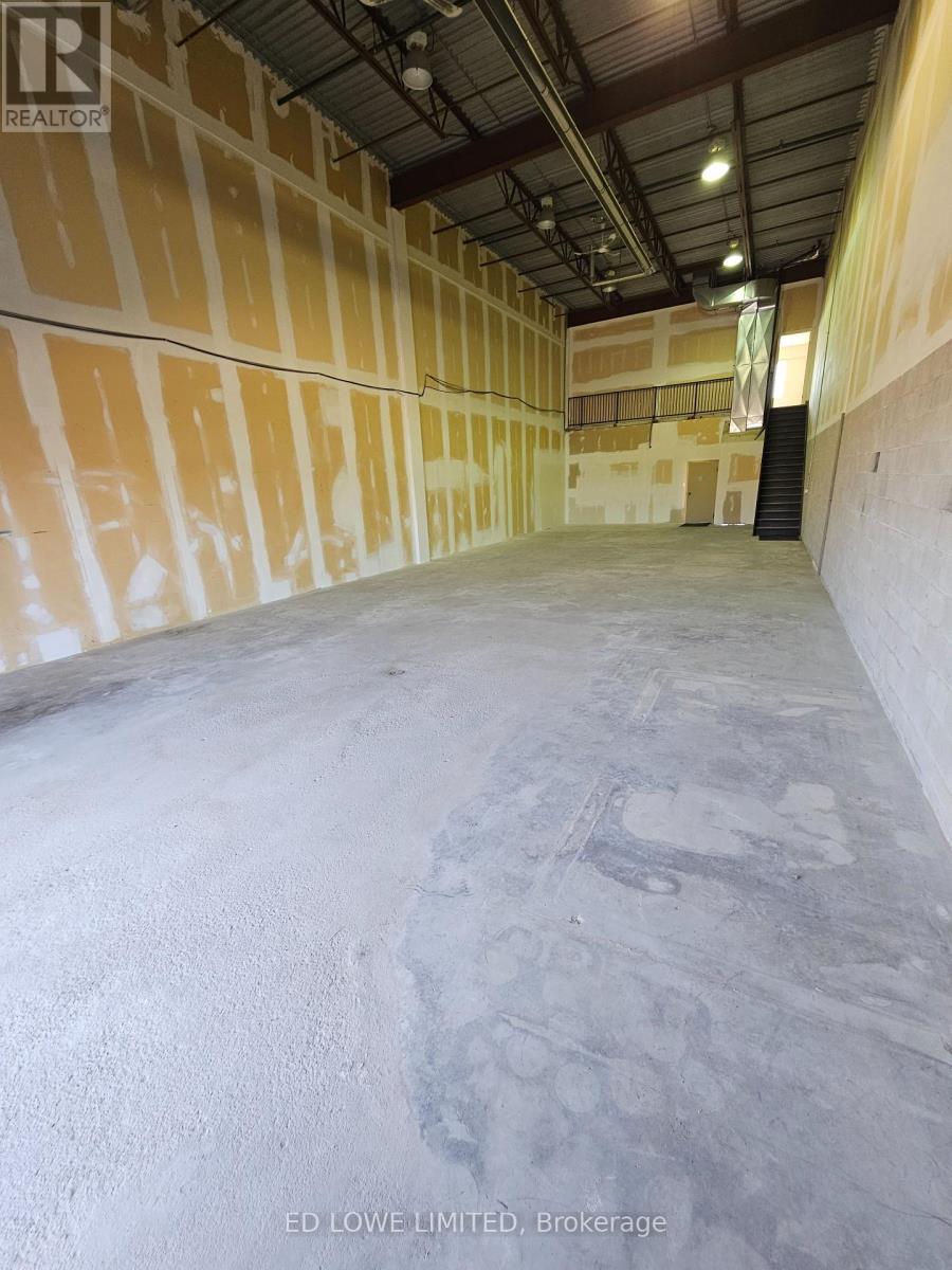 C - 576 Bryne Drive, Barrie (0 West), Ontario  L4N 9P6 - Photo 3 - S12227008