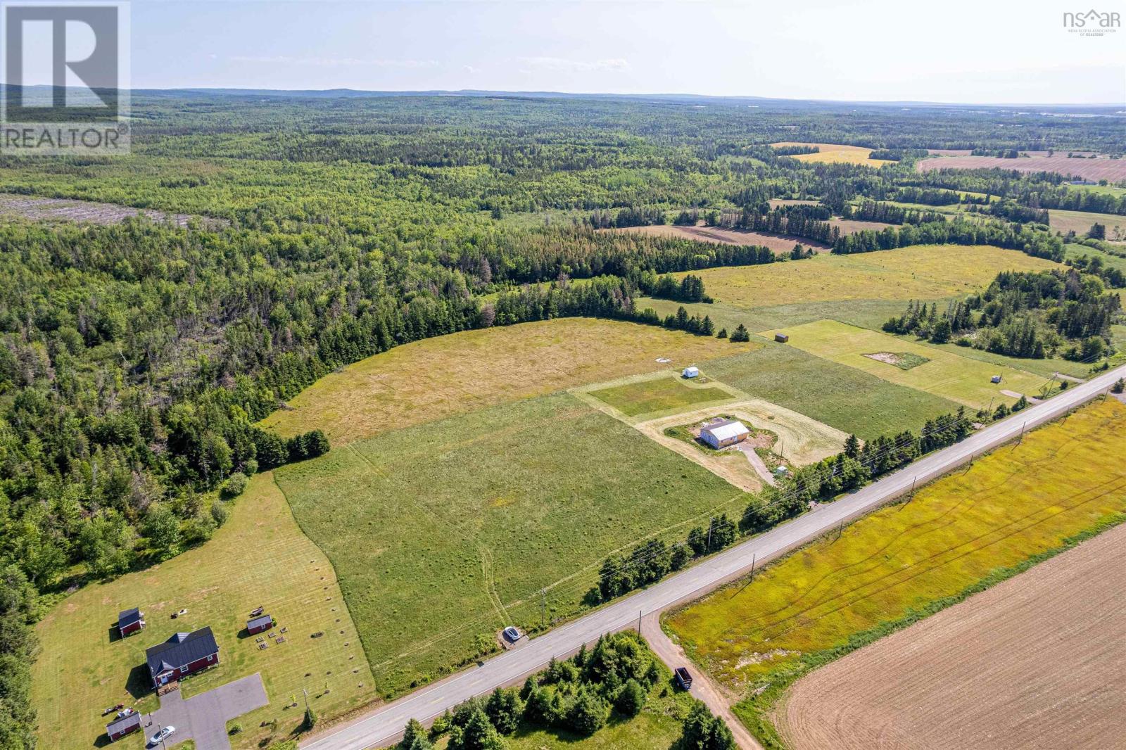 7125 Highway 2, Portapique, Nova Scotia  B0M 1B0 - Photo 4 - 202514897